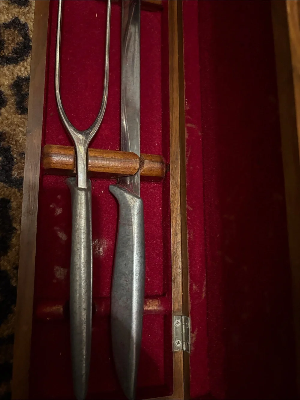 Gerber Legendary Vintage Blades Carving Set with Silver Carving Fork and Knife